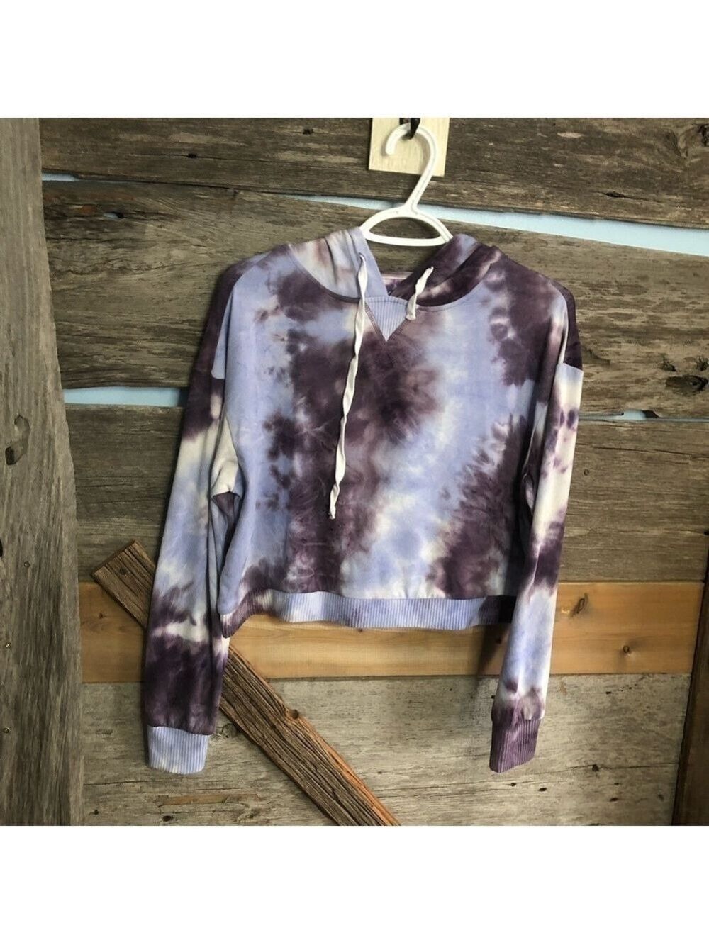 Bluenotes size small blue/Purple tie dye cropped hoodie